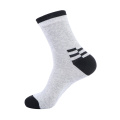 Großhandel benutzerdefinierte Farbe Herren Crew Socken Baumwolle leichte Socken